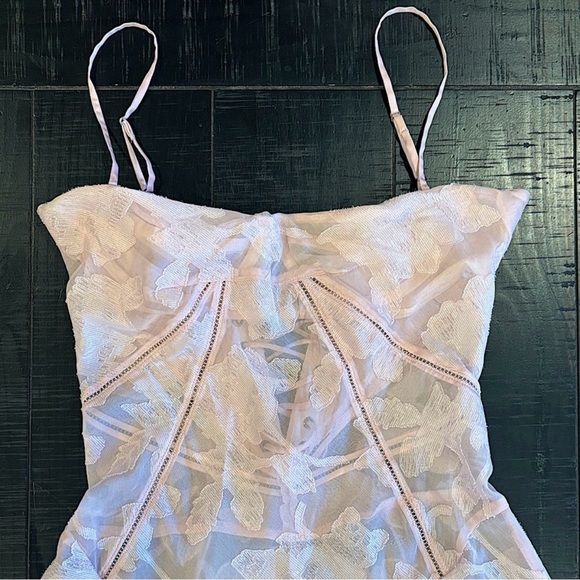 House of CB Seren Blush Floral Dress - Picture 2 of 9